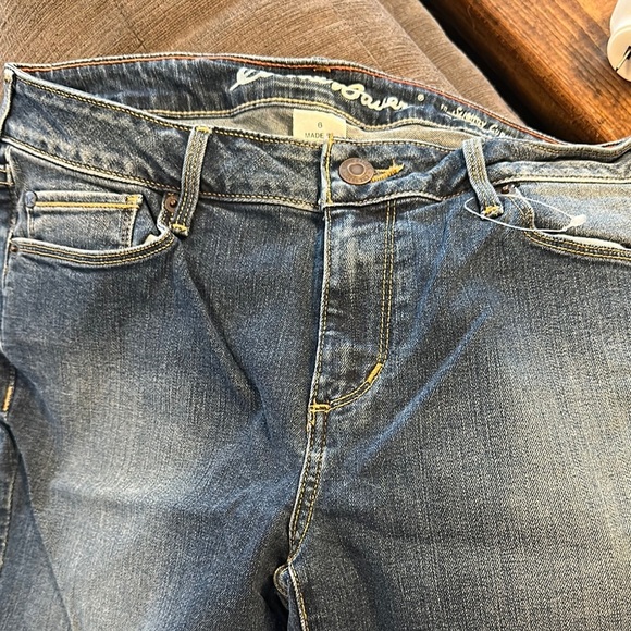 Slightly Curvy Bootcut Blue Women's Jeans - Picture 4 of 5